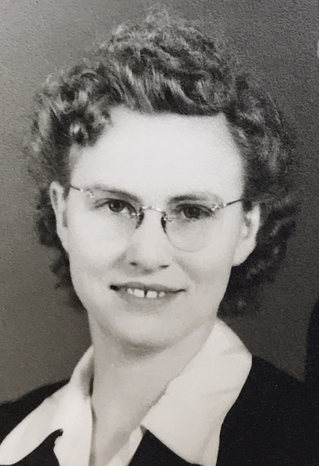 Ruth Vivian Leitzell (1920 - 1998) Profile
